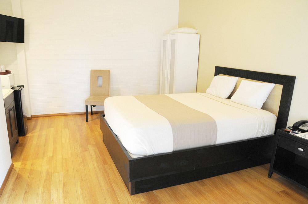 Ccbc Resort Hotel - A Gay Men'S Resort Cathedral City Bagian luar foto